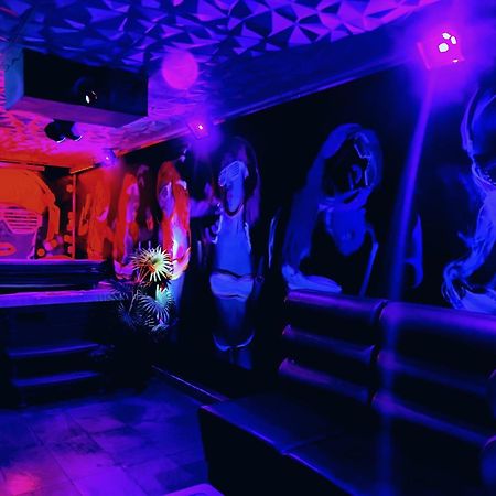Gites N Spa トゥールコワン 部屋 写真