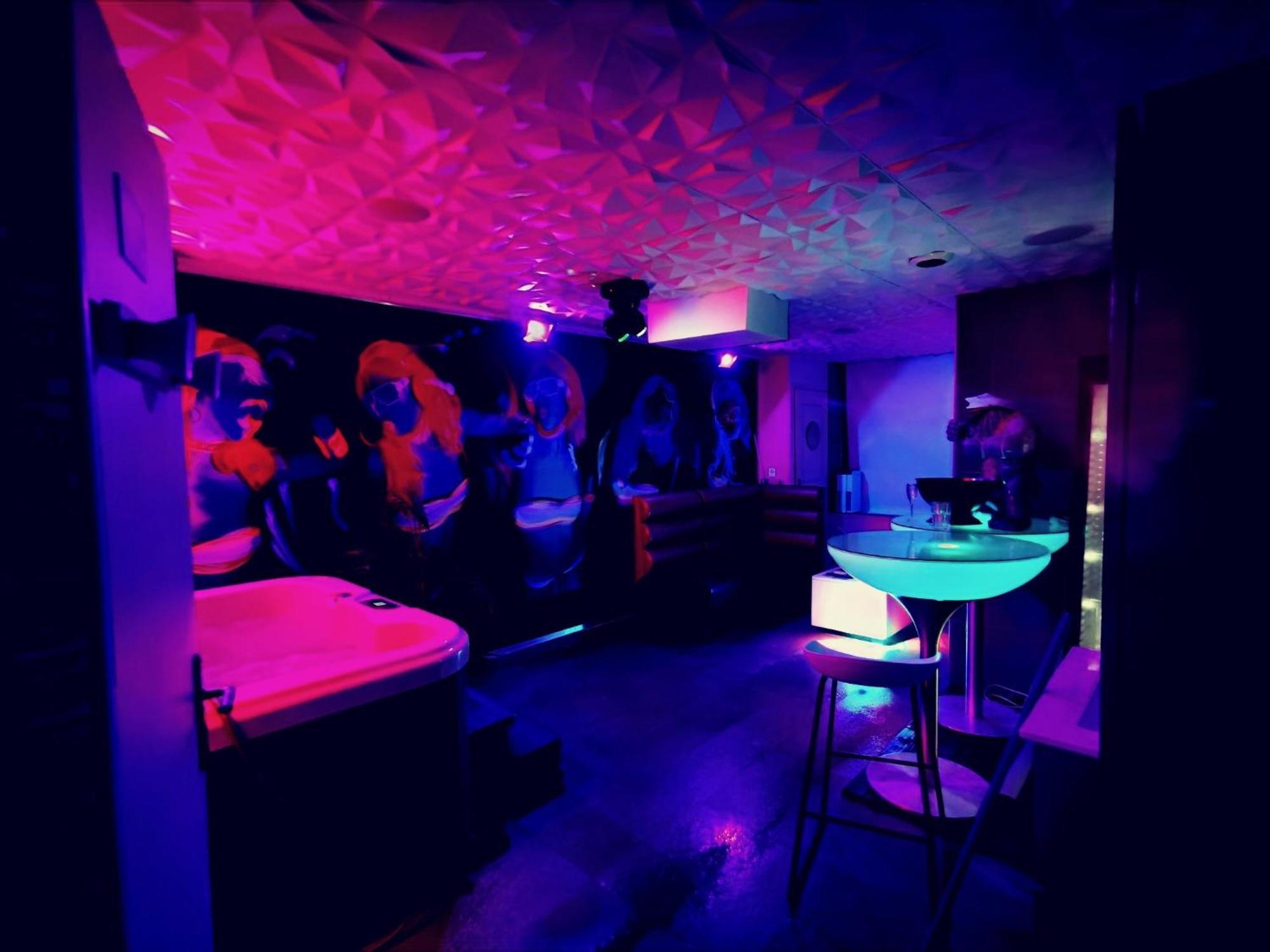 Gites N Spa トゥールコワン 部屋 写真
