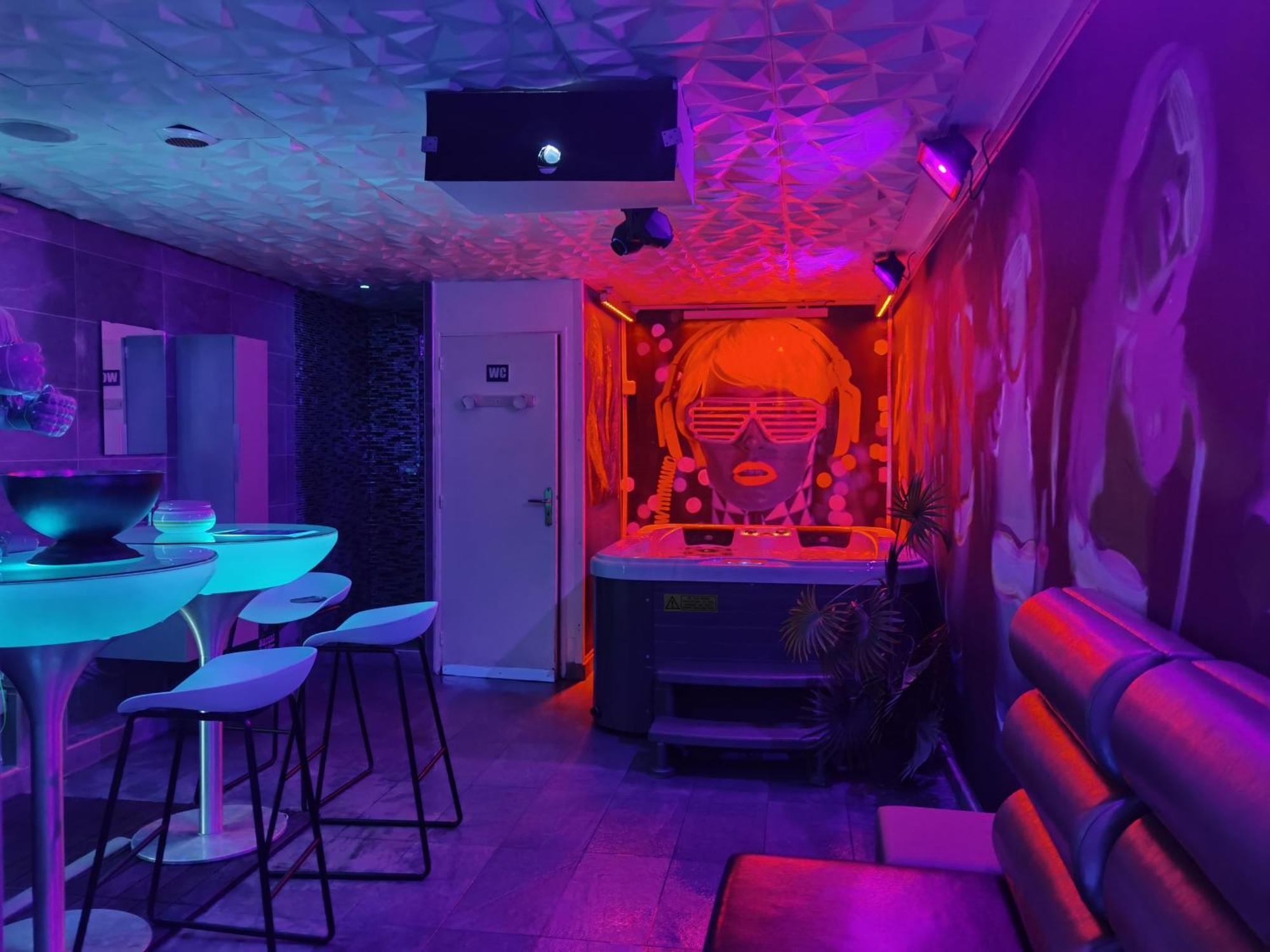 Gites N Spa トゥールコワン 部屋 写真